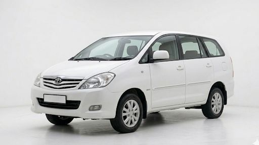 TOYOTA INNOVA 7+1